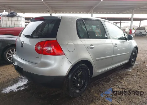 2008 Volkswagen Rabbit S z USA, uszkodzony, nr VIN WVWDA71K18W002517